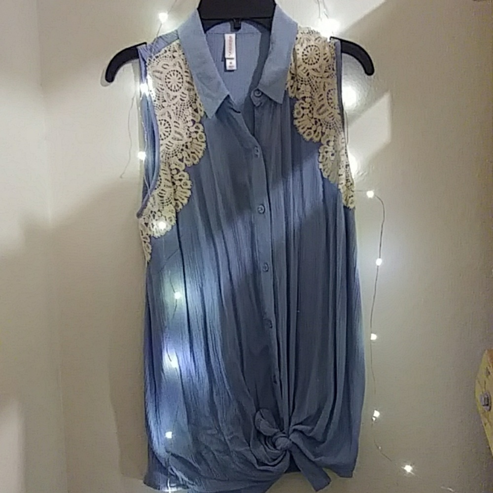 Embroidered tank top blouse